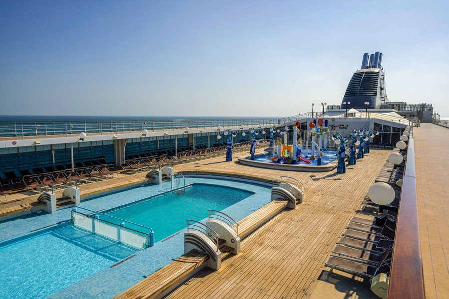 MSC Cruises MSC Opera Le Piscine and Doremi Spray Park 7 ©MSC Rights - Ivan Sarfatti.jpg